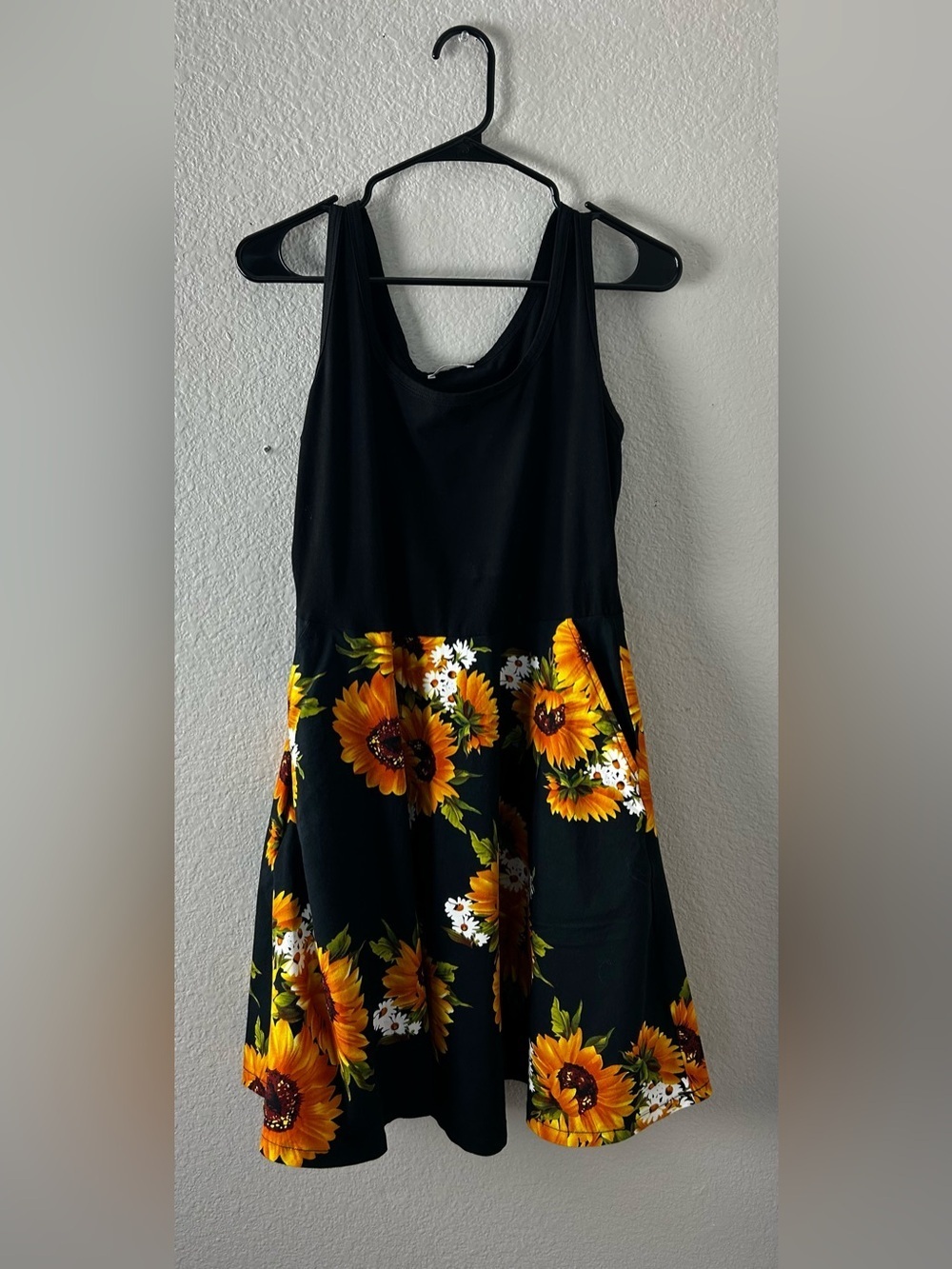 VETOR Sunflower Print Black Tank Dress Sz L Floral Pockets Summer Casual TC0500